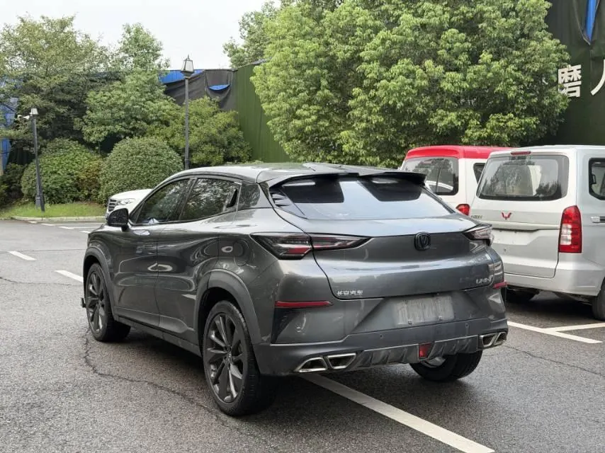 ChangAn 2021 UNI-T 1.5T Sports Flagship Automatic Gear 7