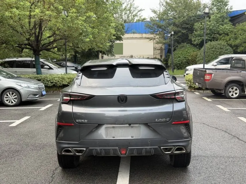 ChangAn 2021 UNI-T 1.5T Sports Flagship Automatic Gear 8