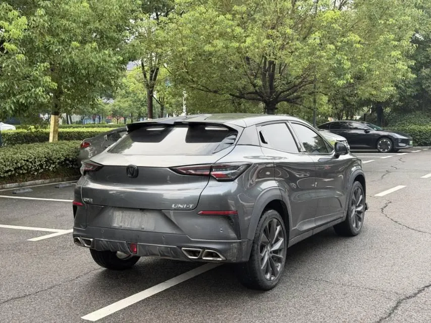 ChangAn 2021 UNI-T 1.5T Sports Flagship Automatic Gear 9