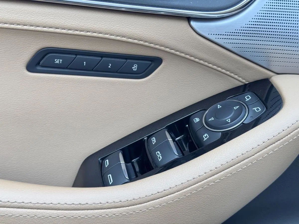 Cadillac 2021 CT5 2.0T 28T honorable automatic gear 17