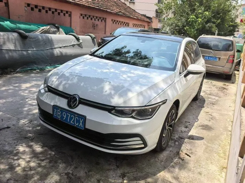 打开图片灯箱：Volkswagen 2021 Golf 8 1.4TSI 280TSI 30th Anniversary Edition Automatic