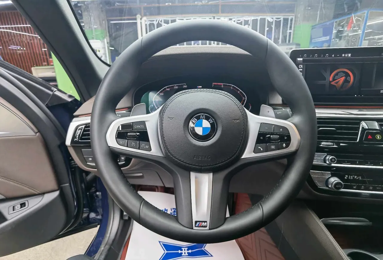 BMW 5 Series 2021 530Li xDrive 2.0T M Sports Suit (Modified) Automatic Gear 10