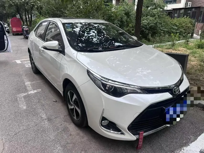 Toyota 2021 Lei Ling 1.2T Stepless 185T Deluxe Automatic Gear 2
