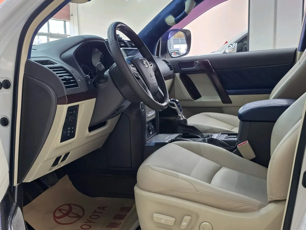Toyota Prado (Imported) 2022 Prado 2.7 Automatic 8