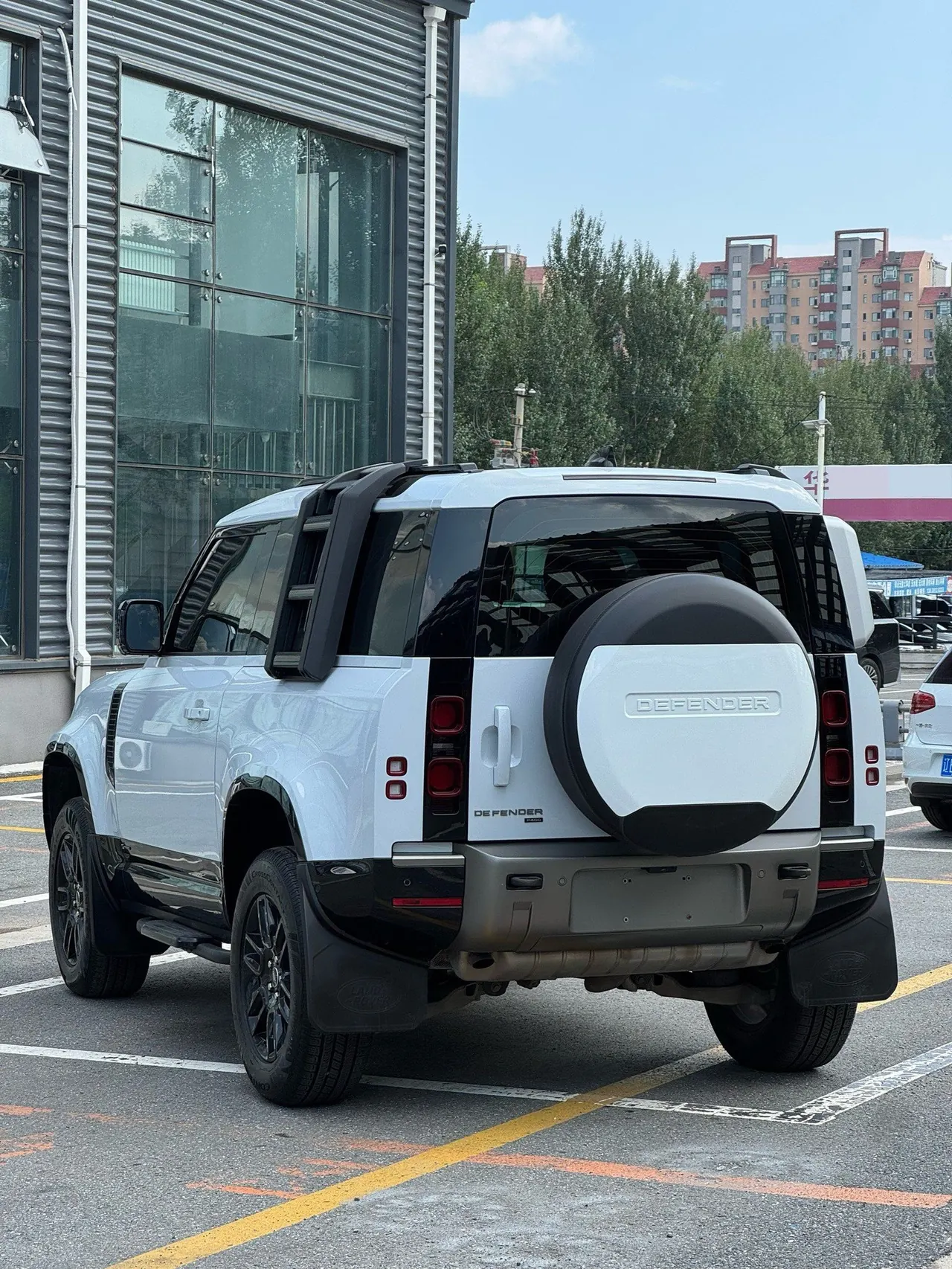 Land Rover guard (imported) 2021 guard 90 48V 3.0T P400 X-DYNAMIC s automatic gear 4