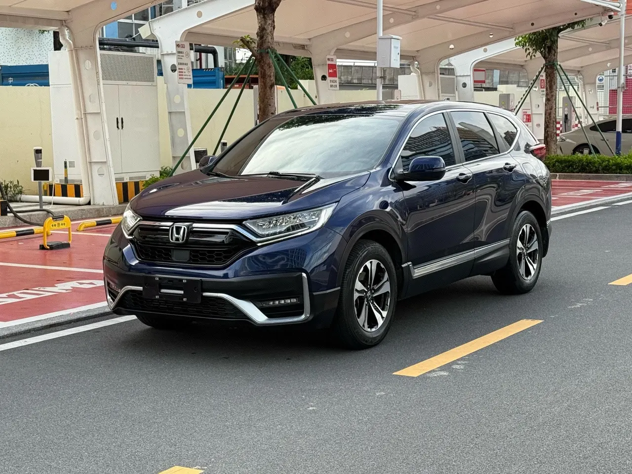 打开图片灯箱:Honda 2021 CR-V 1.5T Stepless 240TURBO Two-Drive Fashion Edition Automatic Gear