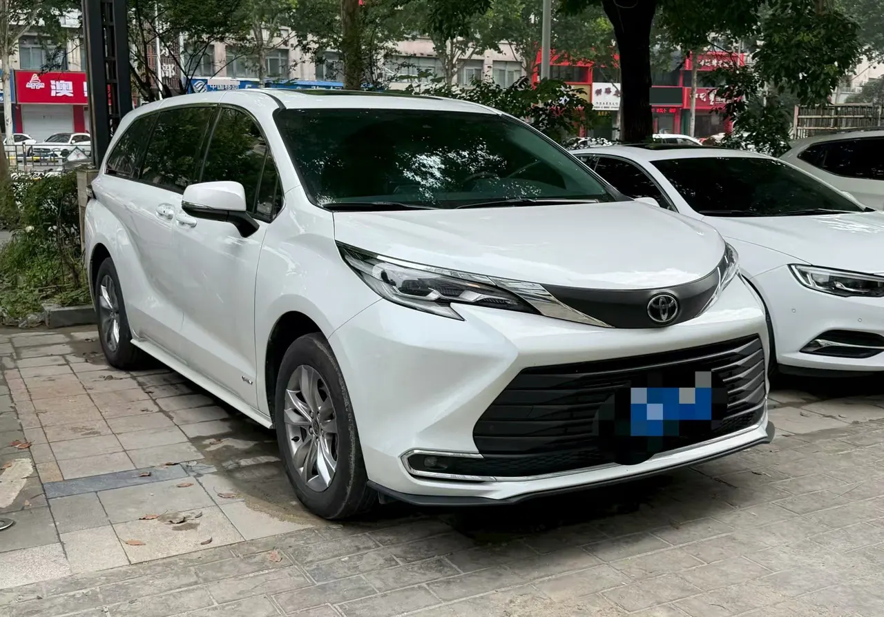 Toyota 2024 Sana 2.5 Stepless Comfort Edition Automatic Gear 2