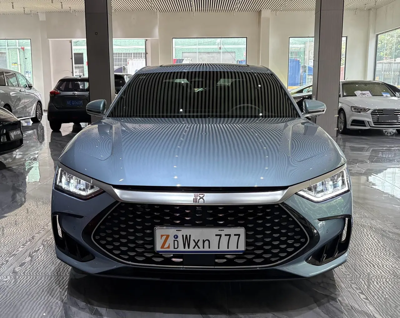 BYD 2024 Han DM-i 1.5T stepless glory version 121KM exclusive automatic gear 2