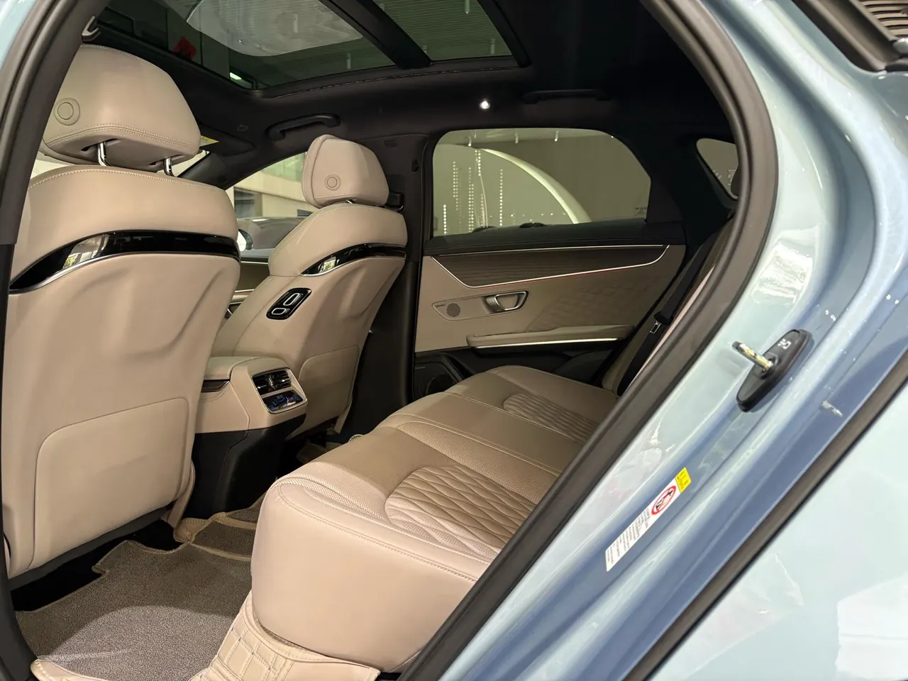 BYD 2024 Han DM-i 1.5T stepless glory version 121KM exclusive automatic gear 5
