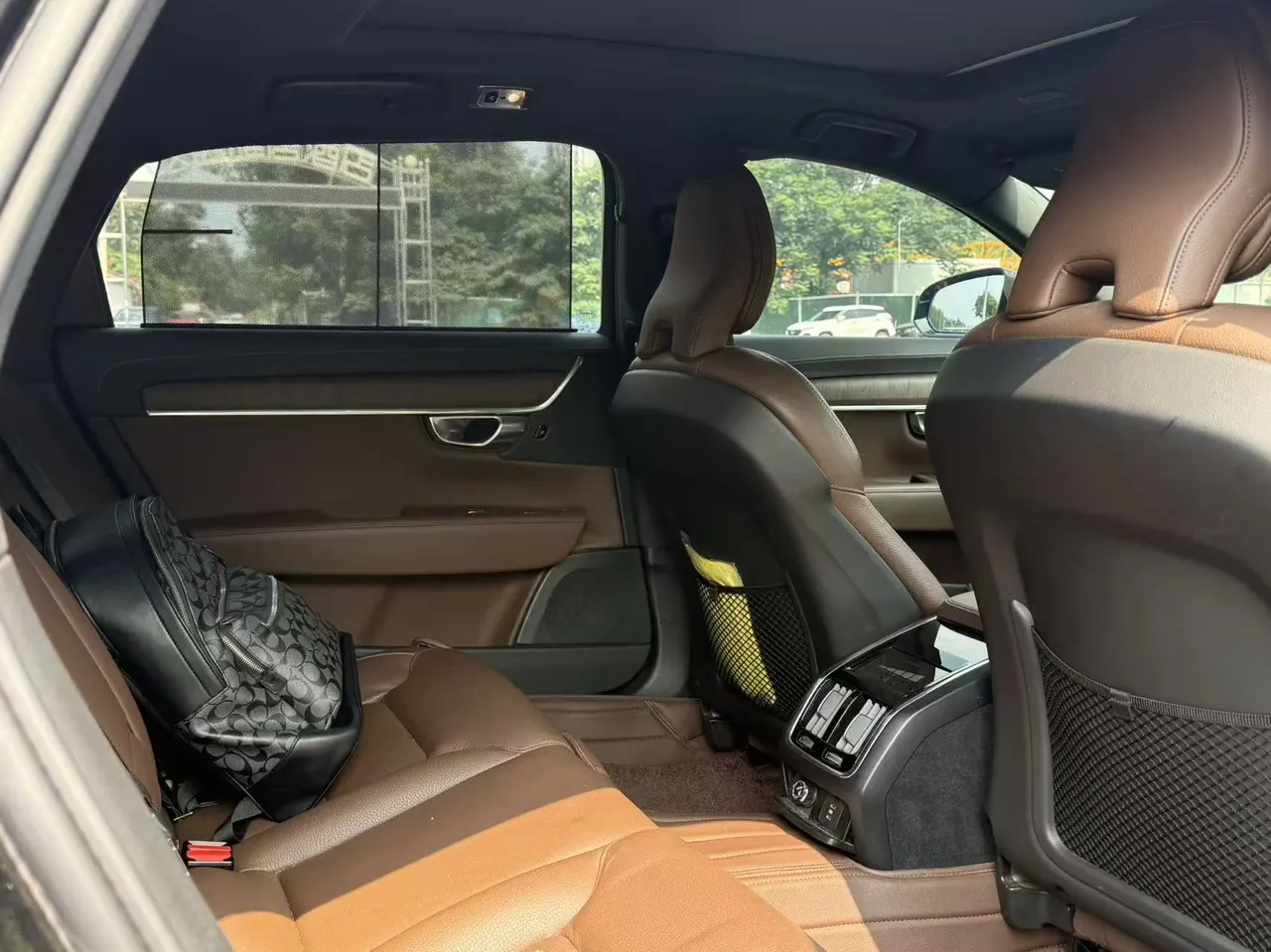 Volvo 2021 S90 48V 2.0T B5 Zhiyuan Deluxe Edition Automatic Gear 3