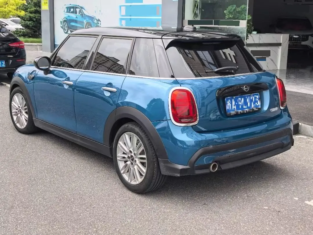 MINI Mini 5-Door (Imported) 2021 Mini Cooper 1.5T Classic Auto 7