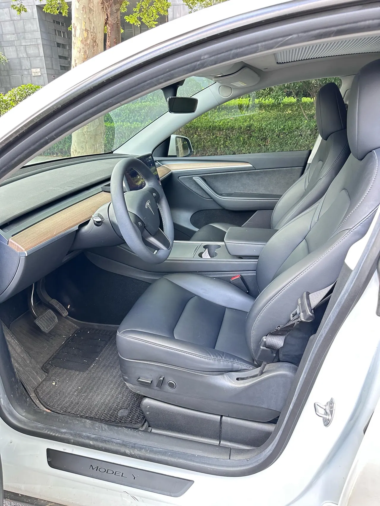 Tesla 2022 Model Y rear-wheel drive version automatic transmission 3