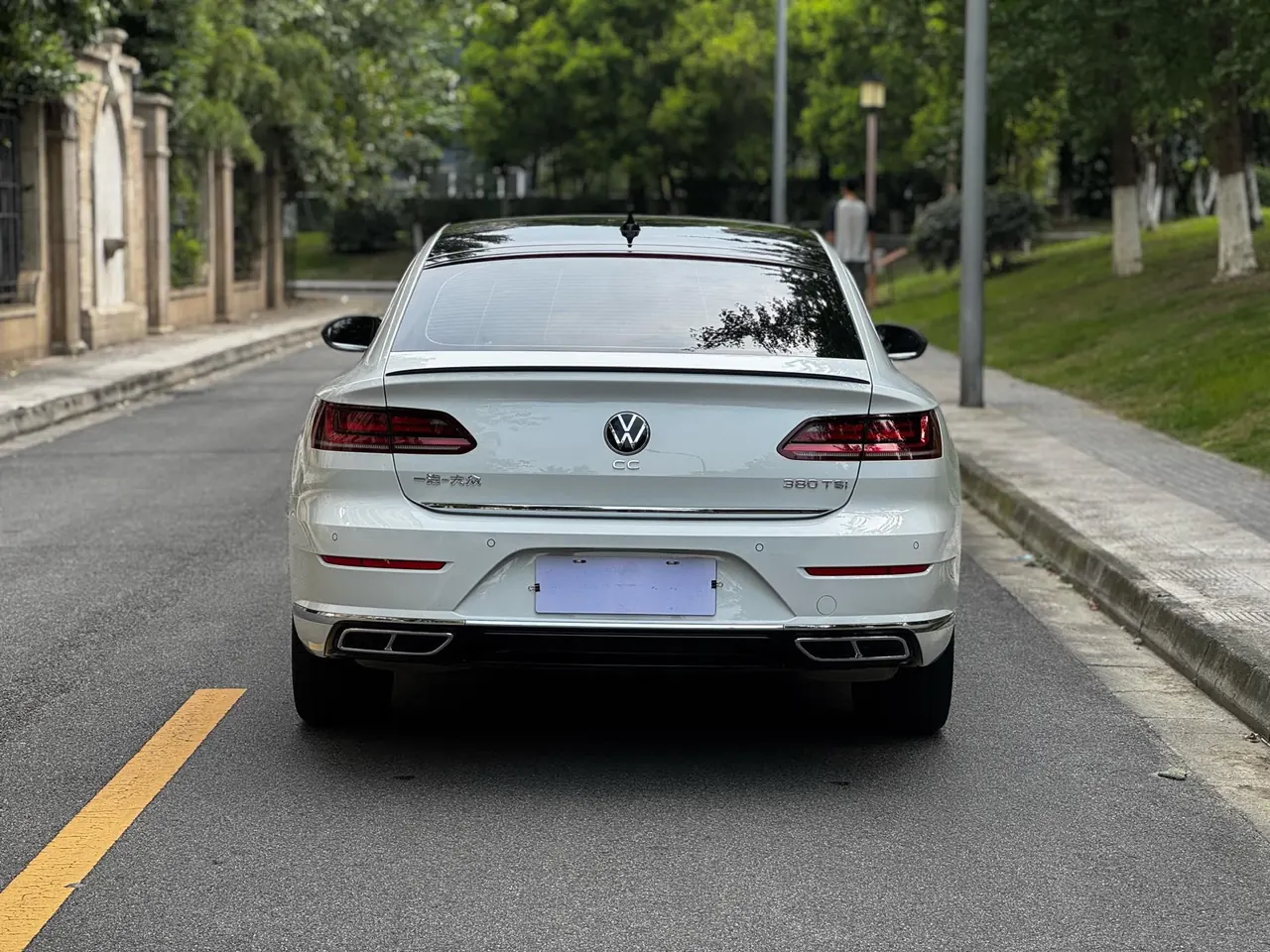 Volkswagen 2024 CC 2.0TSI 380TSI eye-catching automatic transmission 6