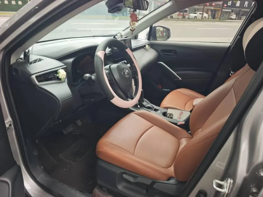 Toyota 2024 Corolla Cross 2.0 CVT Pioneer Edition, Automatic Transmission 5