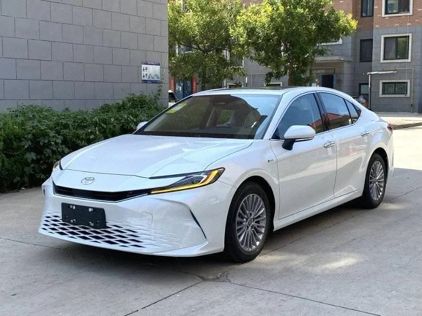 Open image lightbox: Toyota 2024 Camry Dual Engine 2.0HGVP Stepless Deluxe Automatic Gear