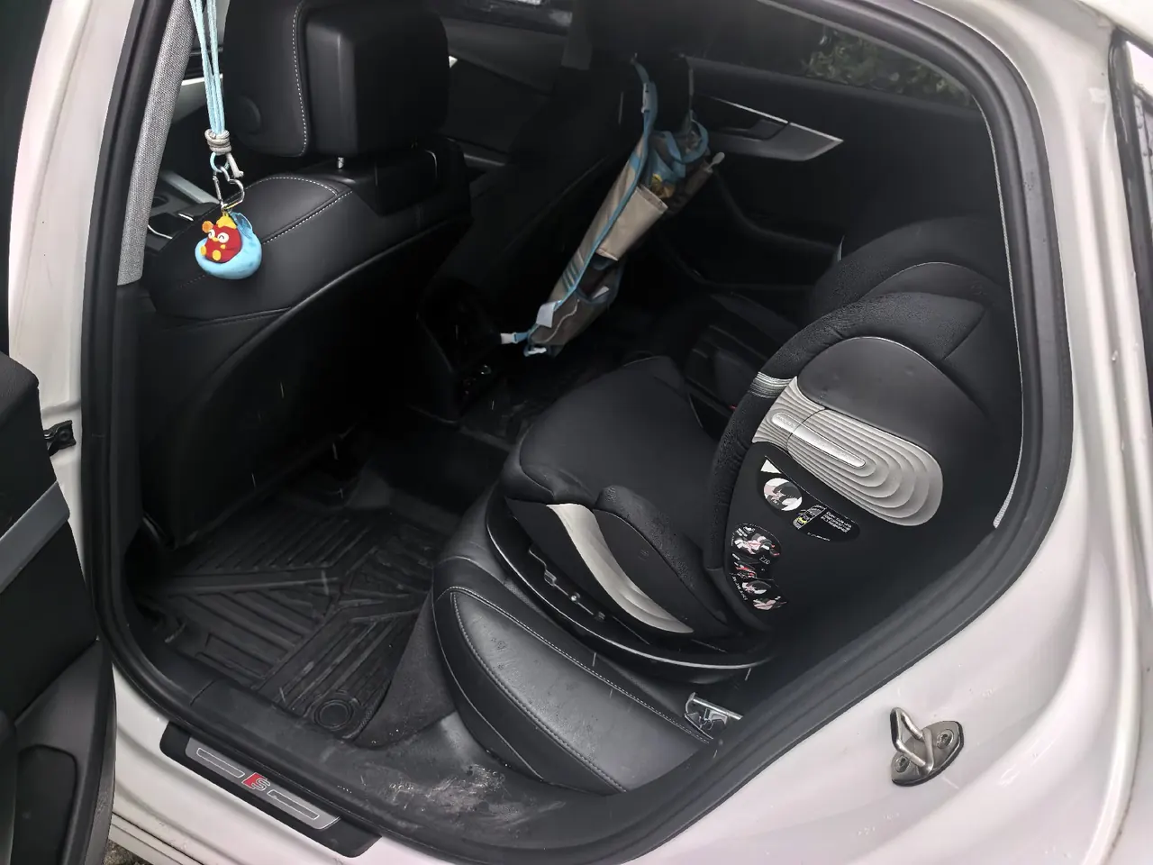 Audi 2020 A4L 2.0TFSI 40TFSI Fashion Dynamic Automatic 3
