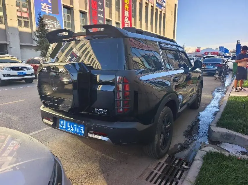 Beijing 2026 BJ30 1.5T Traveler Two-Drive Standard Automatic Gear 2