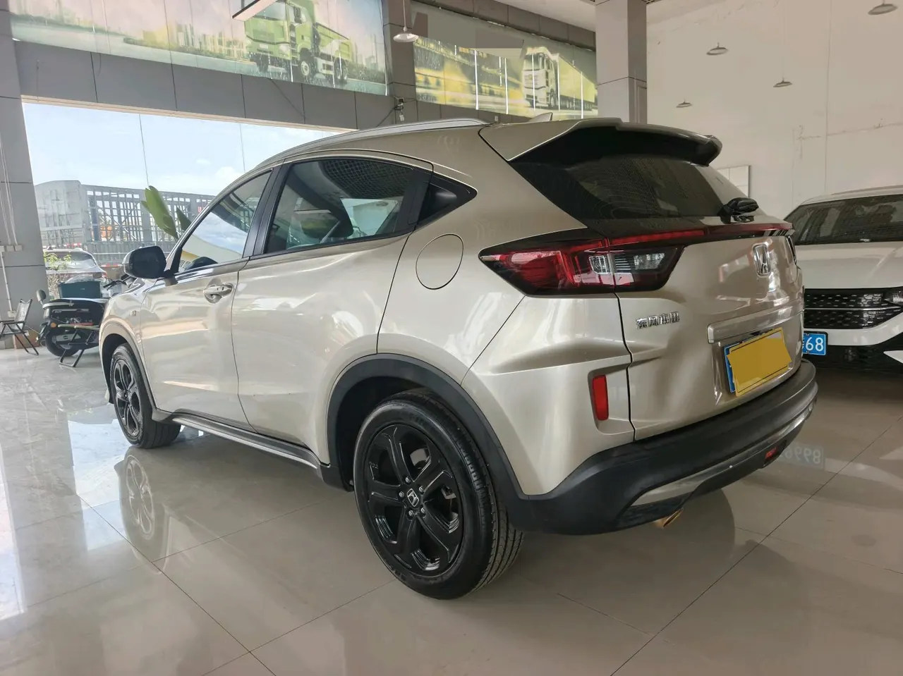 Honda 2022 XR-V 1.5T Stepless 220TURBO Obsidian Edition Automatic Gear 9