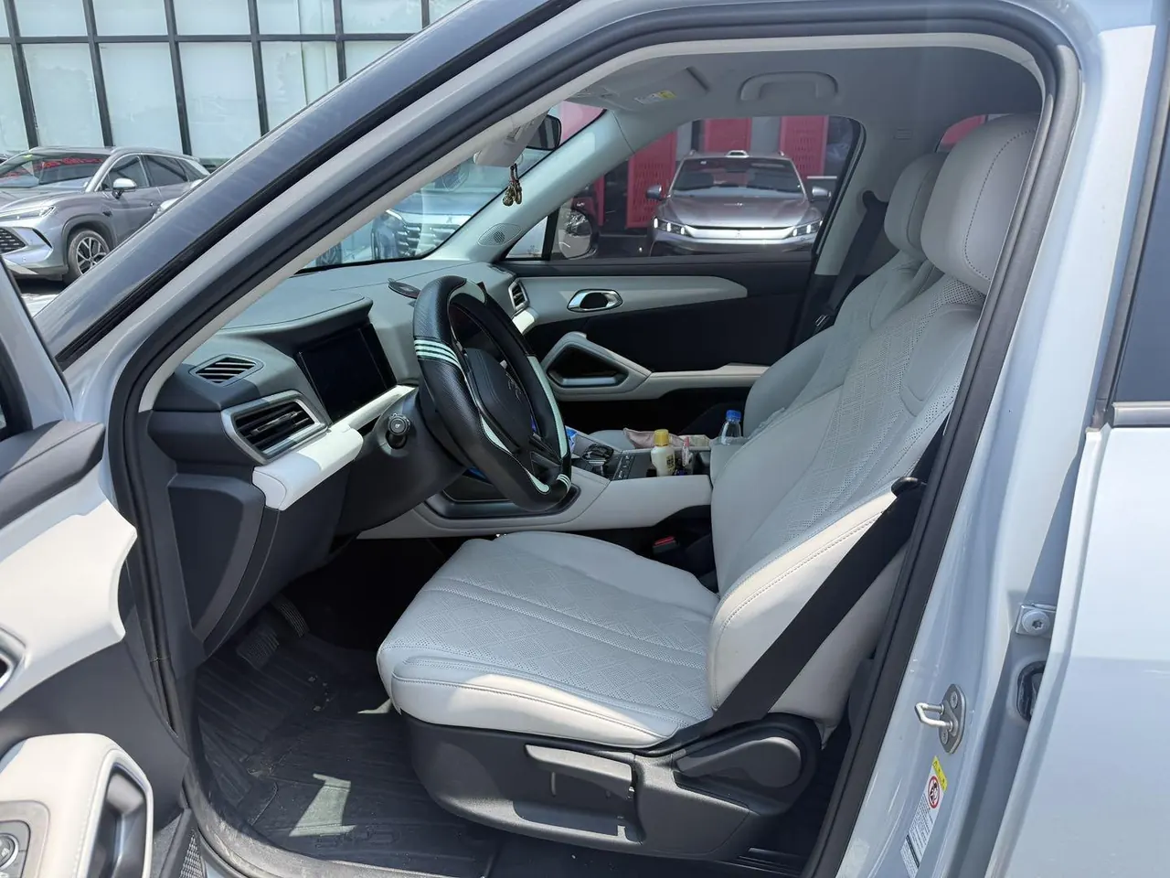 BYD 2024 Yuan UP 301KM Leading Automatic Gear 3