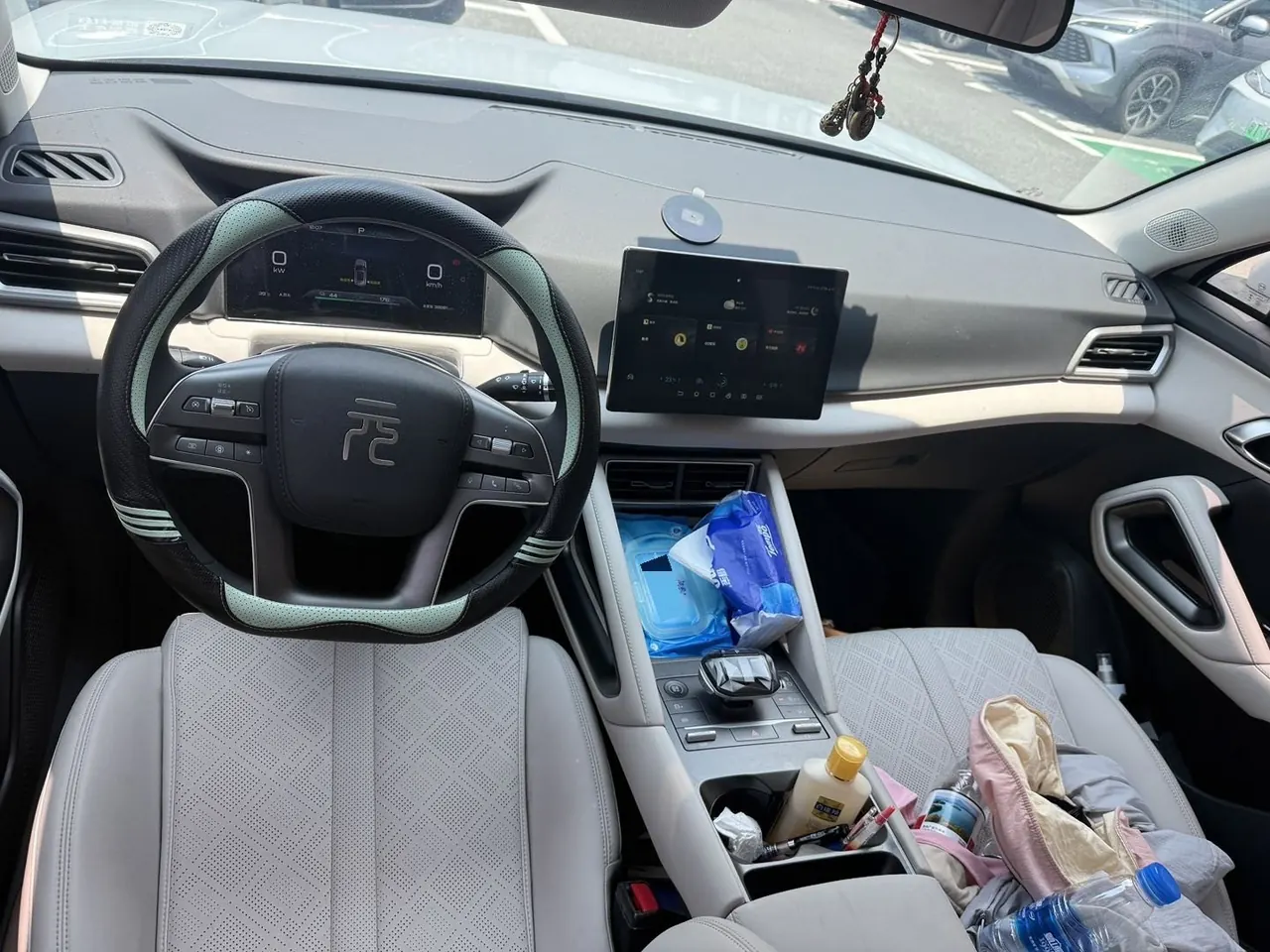 BYD 2024 Yuan UP 301KM Leading Automatic Gear 5