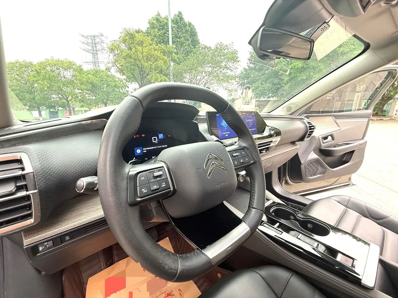 Citroen Versailles C5 X 2022 C5 X 1.6T Enjoy an Uncommon Year of Tiger Opening Edition Automatic Gear 7