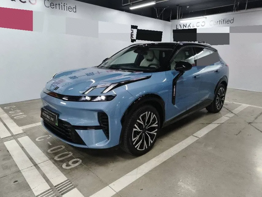 打开图片灯箱:LYNK&CO 2026 LYNK&CO 08 EM-P 1.5T 210 Four-wheel Drive Performance Ultra H7 Automatic Gear