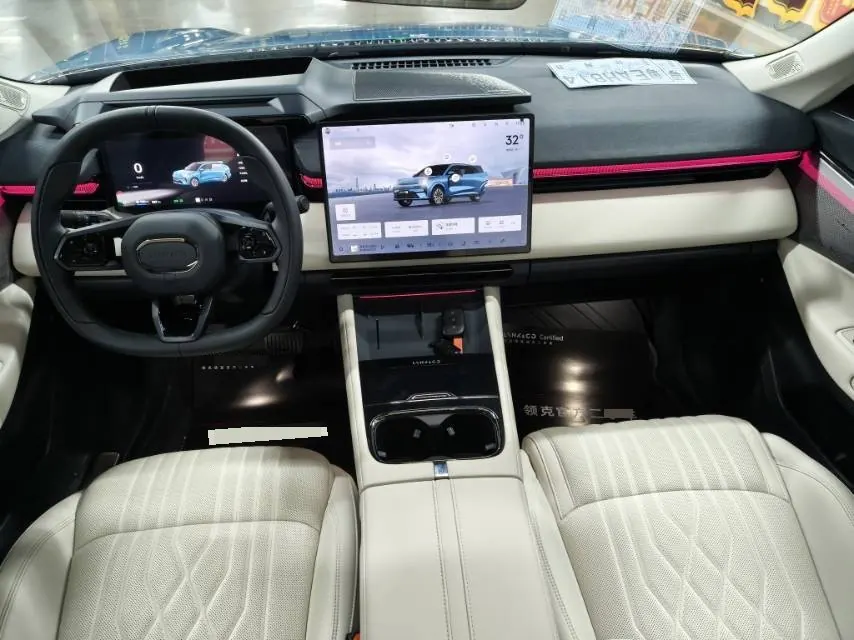 LYNK&amp;CO 2026 LYNK&amp;CO 08 EM-P 1.5T 210 Four-wheel Drive Performance Ultra H7 Automatic Gear 7