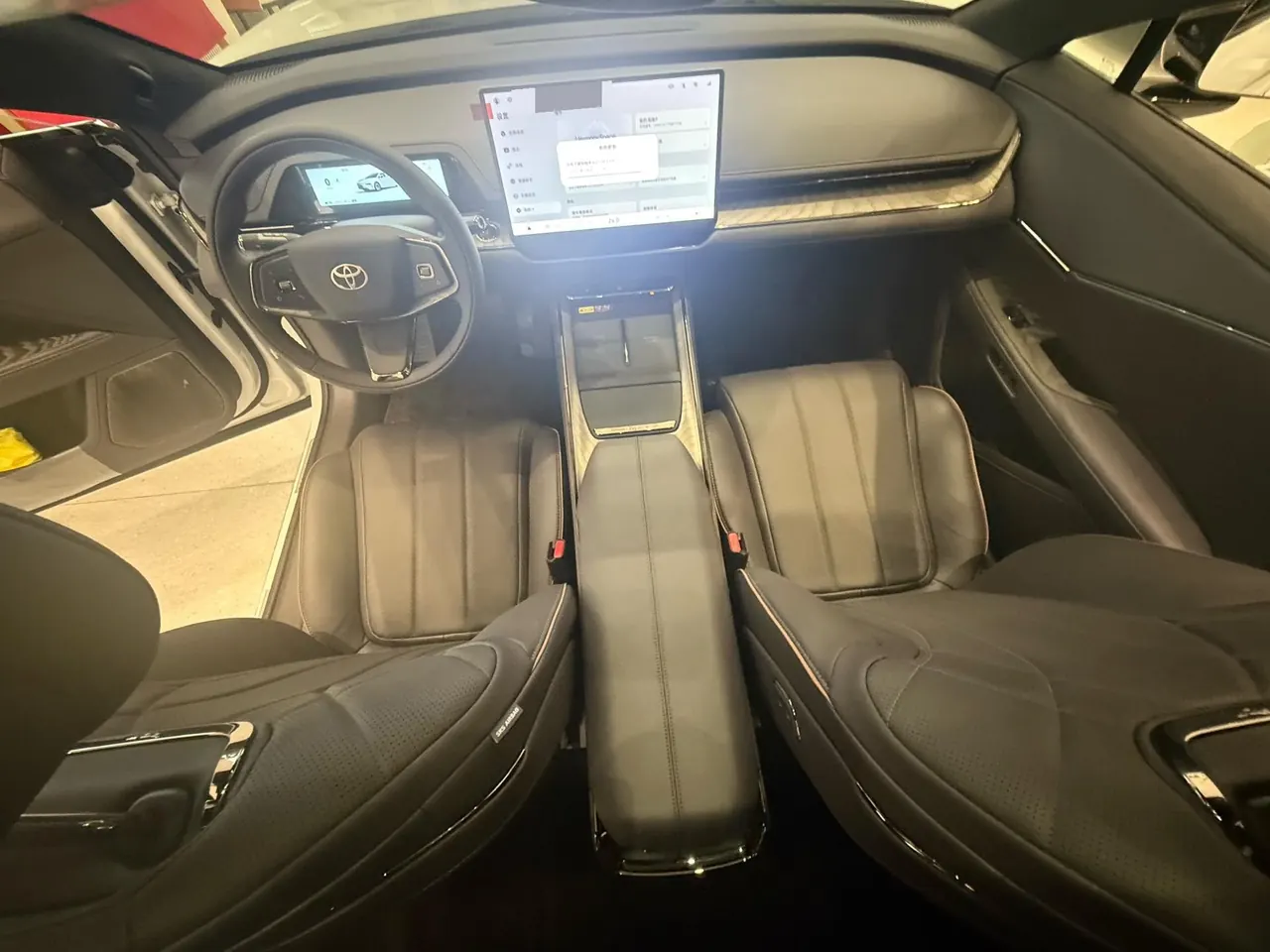 Toyota 2026 Platinum Intelligence 7 700 Max Automatic Gear 6