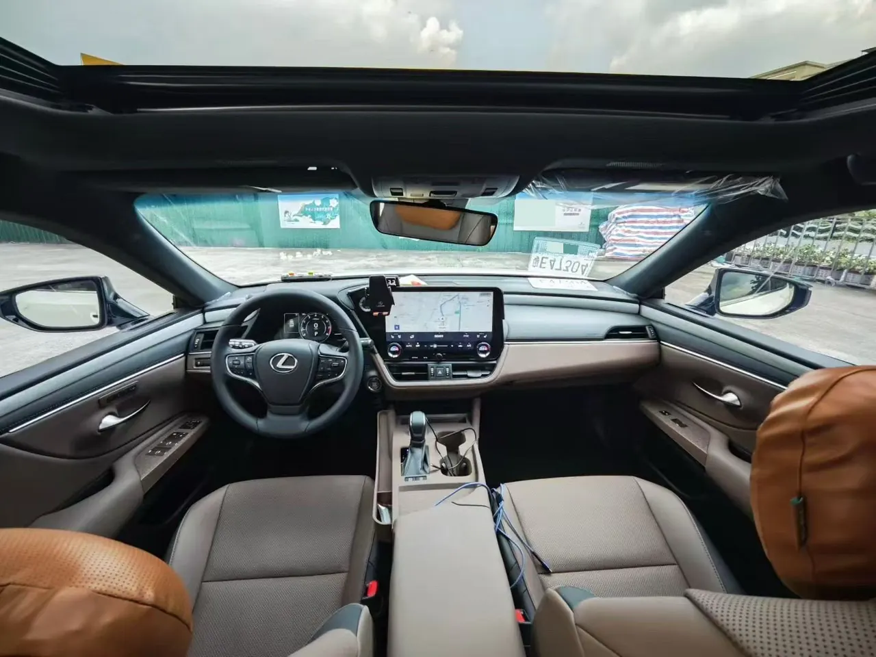 Lexus ES (Imported) 2026 ES200 2.0 Stepless Moon Shadow Double Color Special Edition Automatic Gear 7
