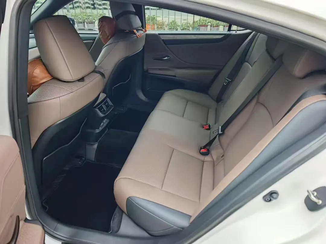 Lexus ES (Imported) 2026 ES200 2.0 Stepless Moon Shadow Double Color Special Edition Automatic Gear 8