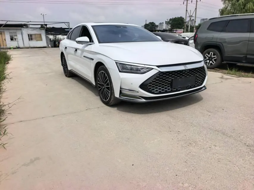 BYD 2020 Han DM 2.0T 4-wheel drive performance version noble automatic gear 3