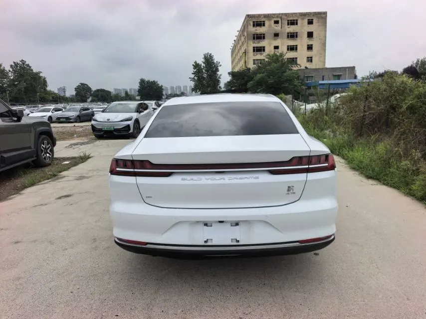 BYD 2020 Han DM 2.0T 4-wheel drive performance version noble automatic gear 8