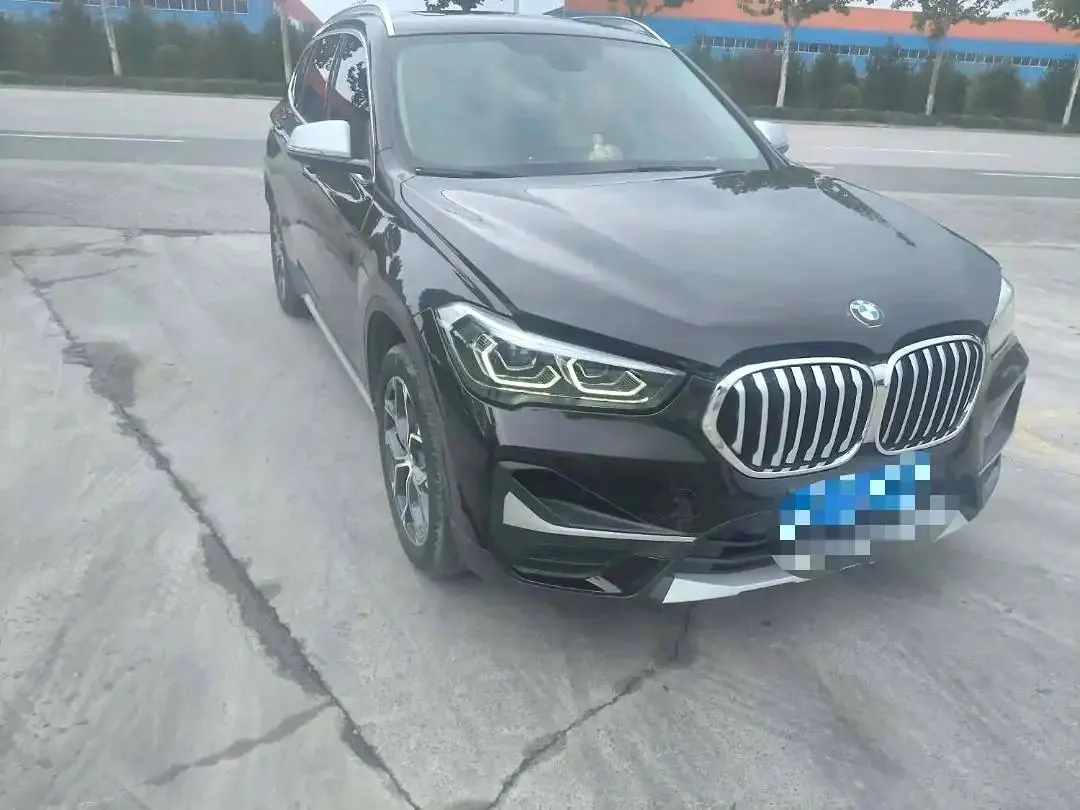 BMW 2022 X1 sDrive20Li 1.5T fashion automatic gear 4