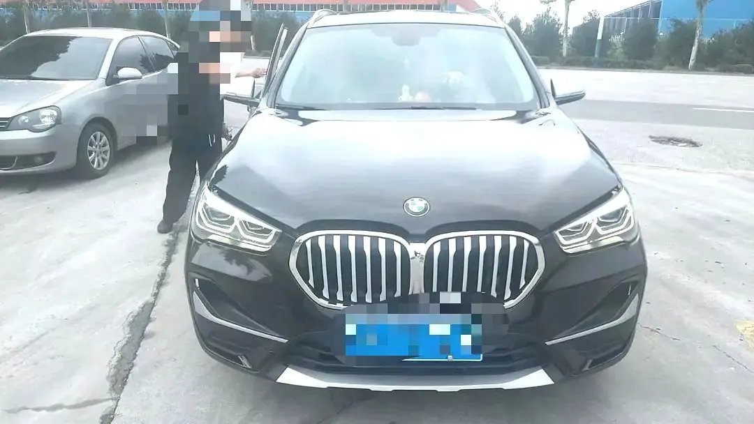 BMW 2022 X1 sDrive20Li 1.5T fashion automatic gear 6