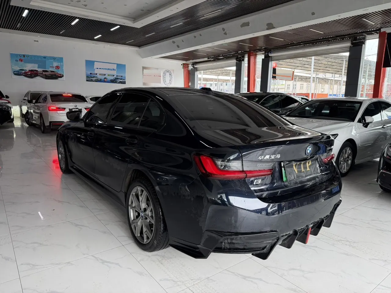 BMW 2024 i3 eDrive 35 L automatic gear 7