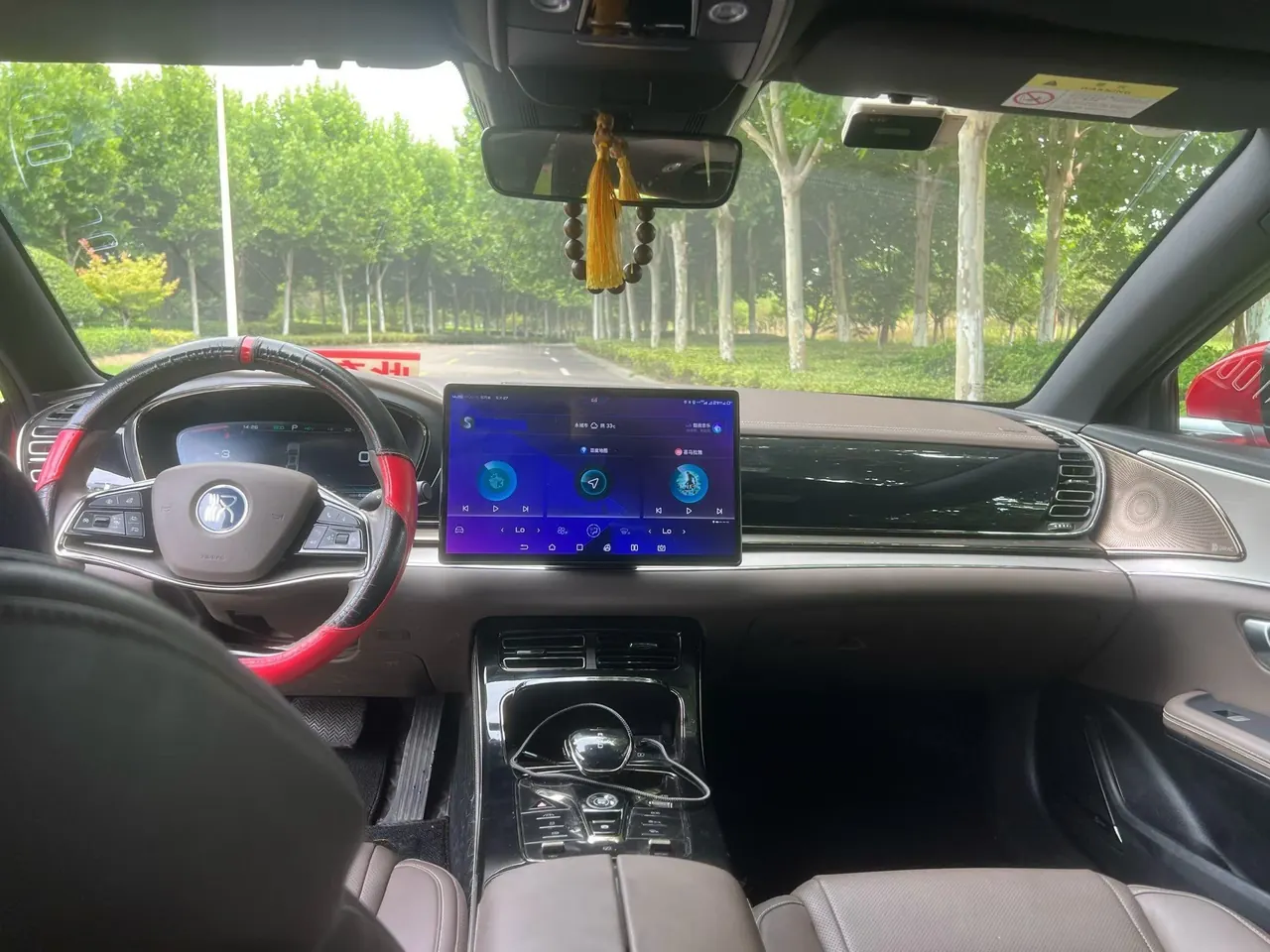 BYD 2020 Han DM 2.0T four-wheel drive performance version luxury automatic gear 4