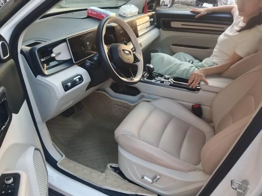 Geely 2020 icon 1.5TD i6 automatic gear 3