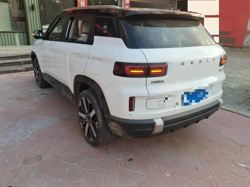 Geely 2020 icon 1.5TD i6 automatic gear 4