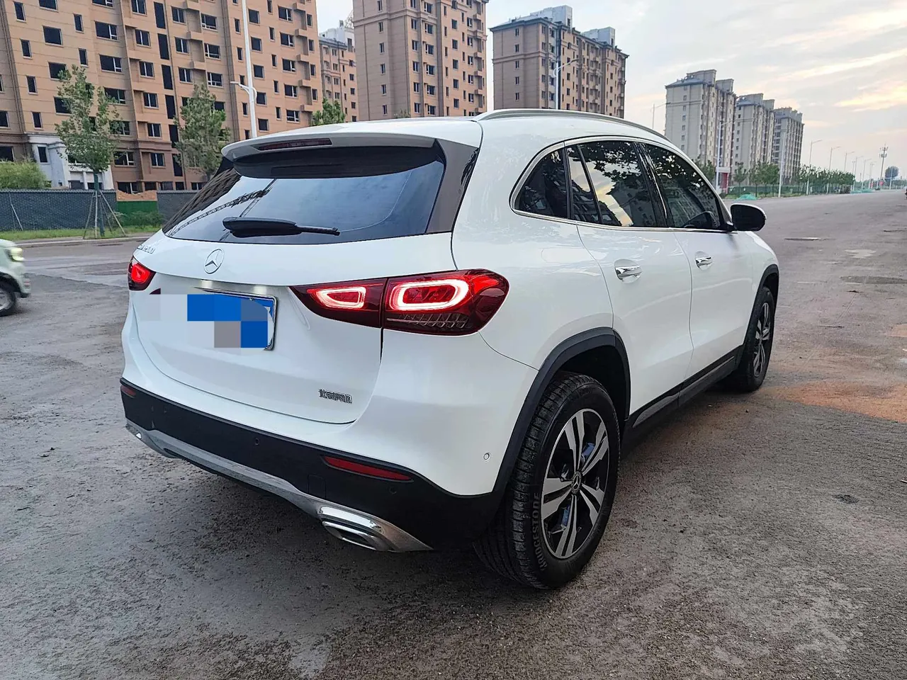 Mercedes Benz 2020 GLA 200 1.3T automatic gear 3