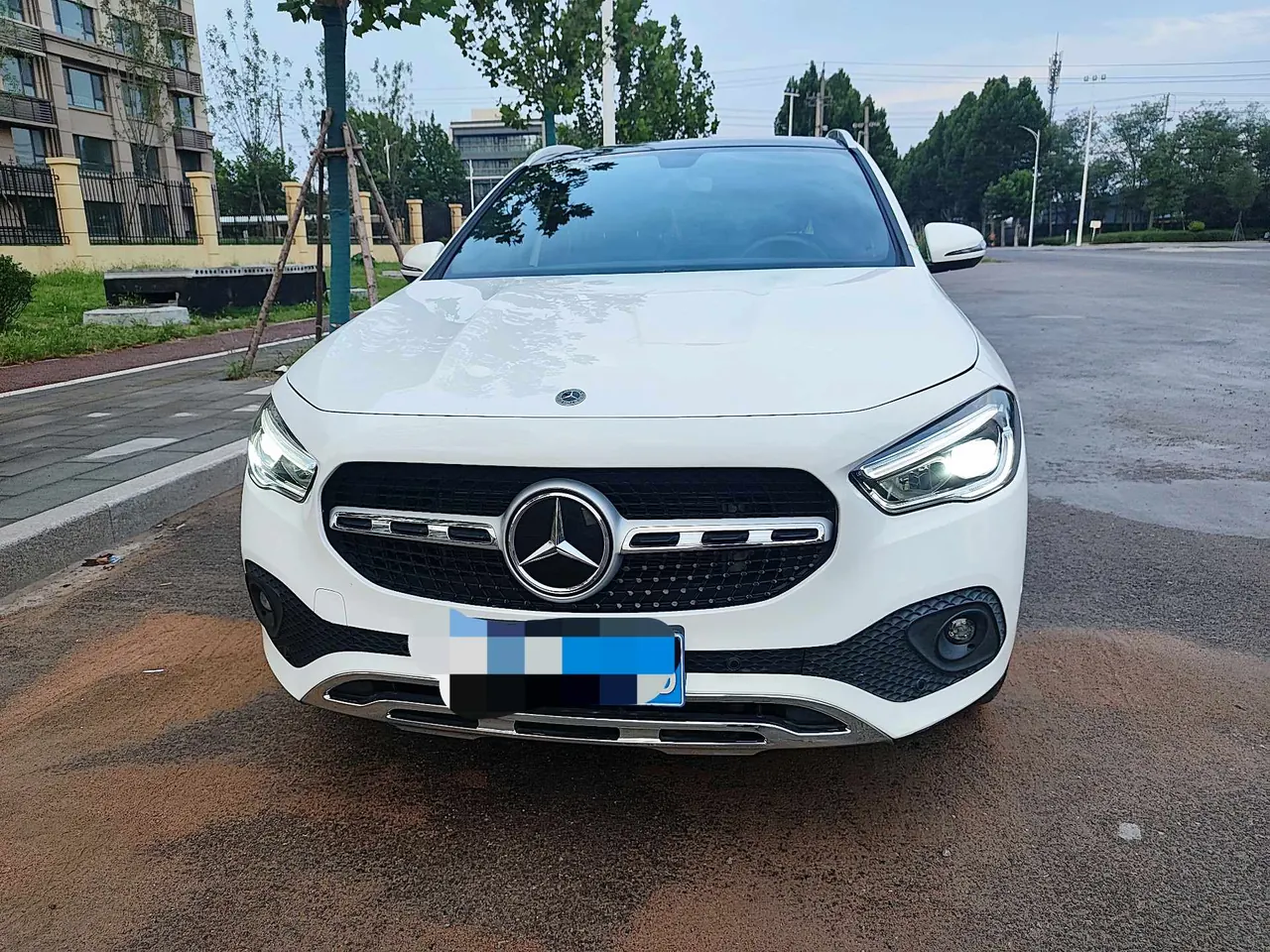Mercedes Benz 2020 GLA 200 1.3T automatic gear 5