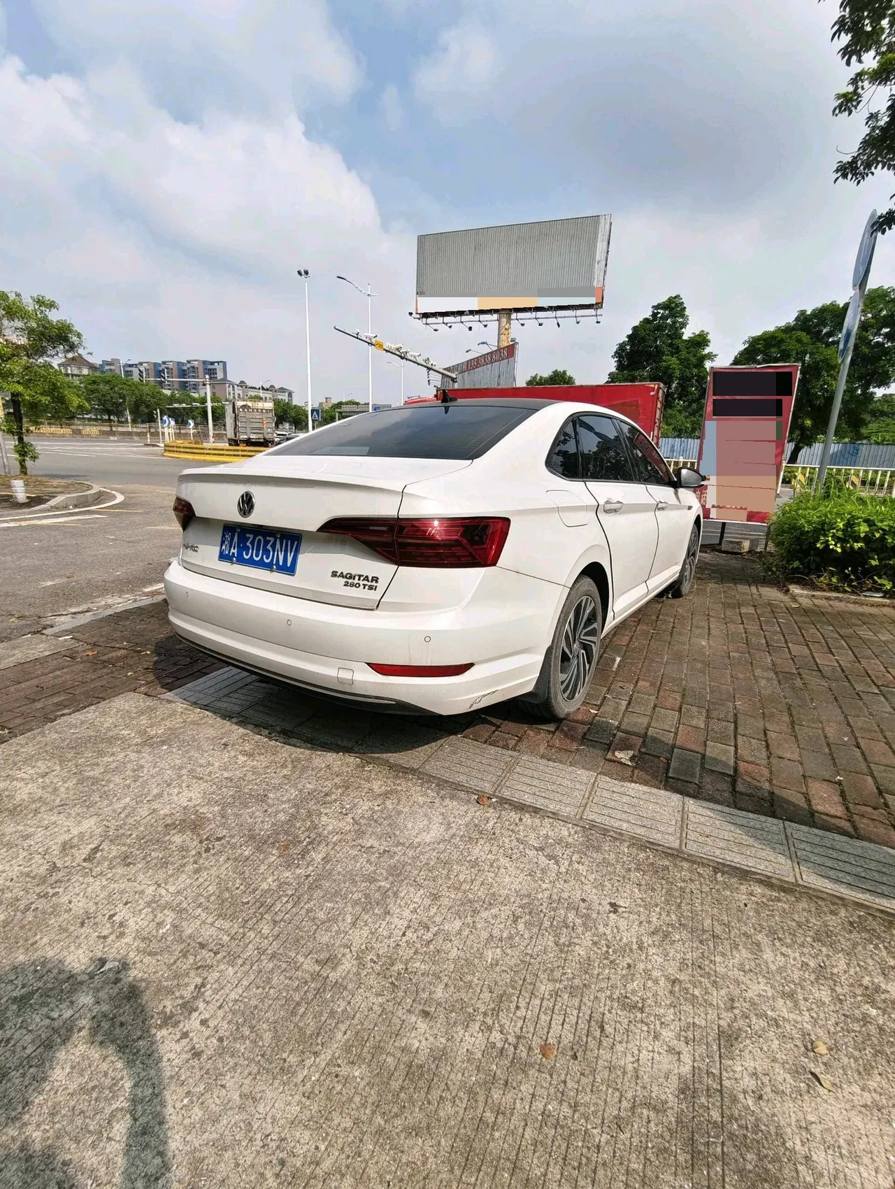 Volkswagen 2022 Sagittarius 1.4TSI 280TSI Flying Edition Automatic Gear 3