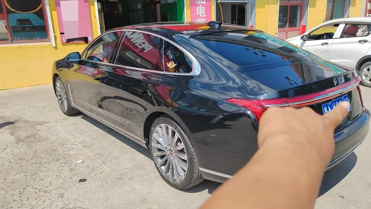 HongQi 2020 H9 3.0T Zhilian Qi Chang Edition Automatic Gear 4