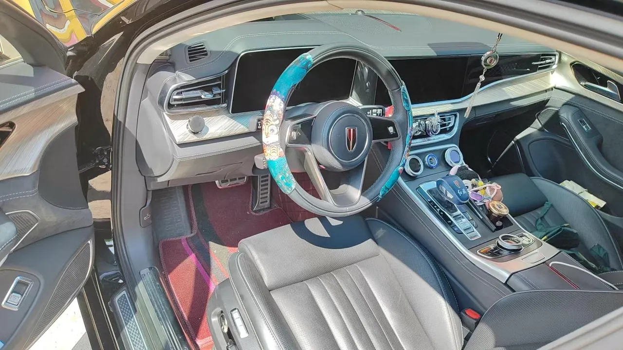 HongQi 2020 H9 3.0T Zhilian Qi Chang Edition Automatic Gear 5