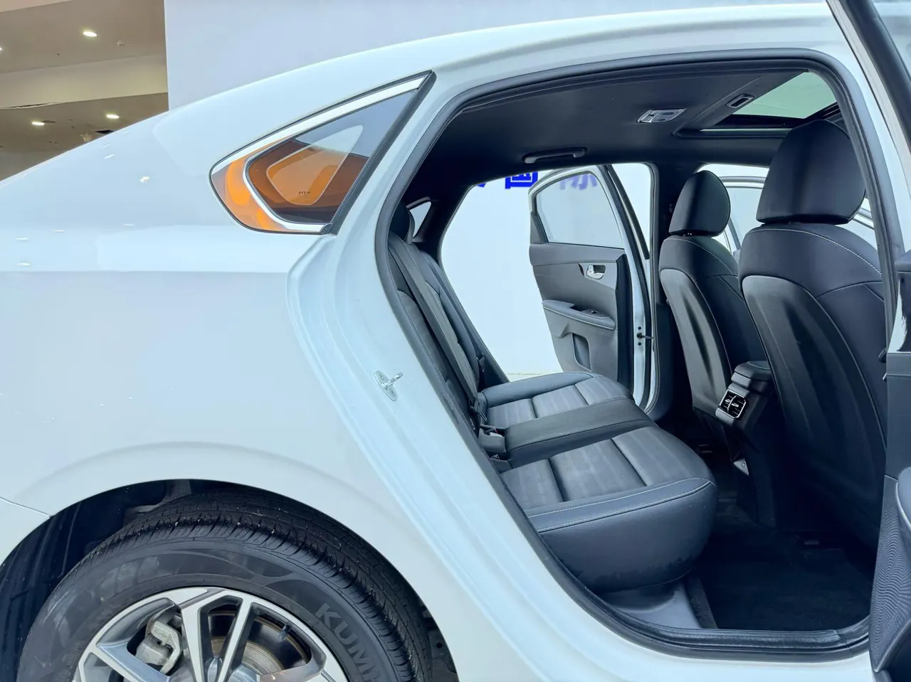 Kia 2023 K3 1.5 Stepless Deluxe Edition Automatic Gear 16