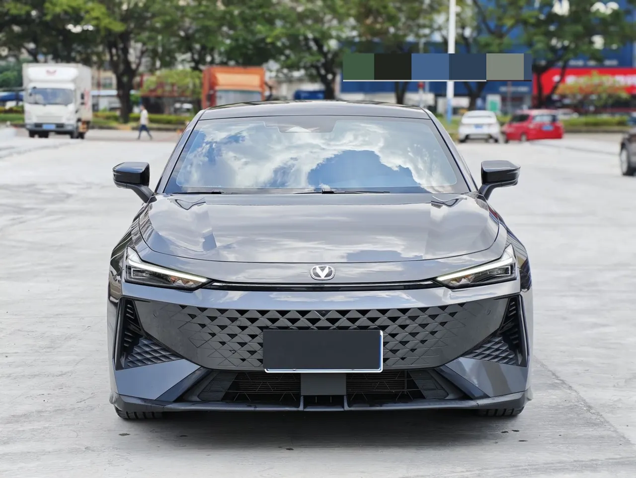 ChangAn 2024 UNI-V 1.5T Prestige Automatic 2