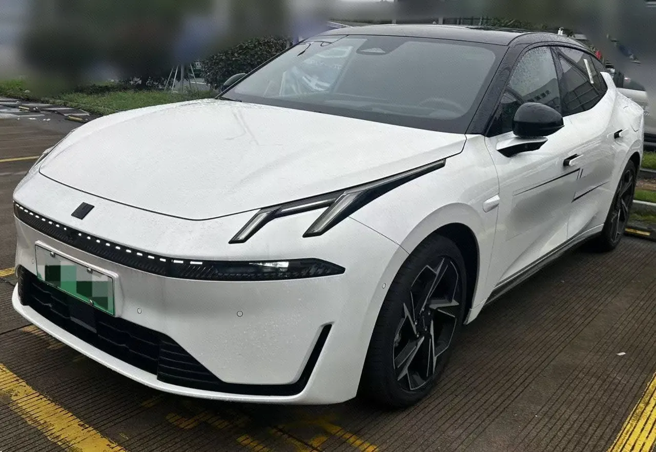打开图片灯箱:LYNK&CO 2024 LYNK&CO 07 EM-P 1.5T 126 Long Endurance Ultra Auto