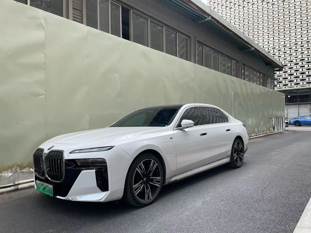 Open image lightbox: BMW i7 (Imported) 2023 i7 eDrive50L Enjoy M Sports Suit Automatic Gear