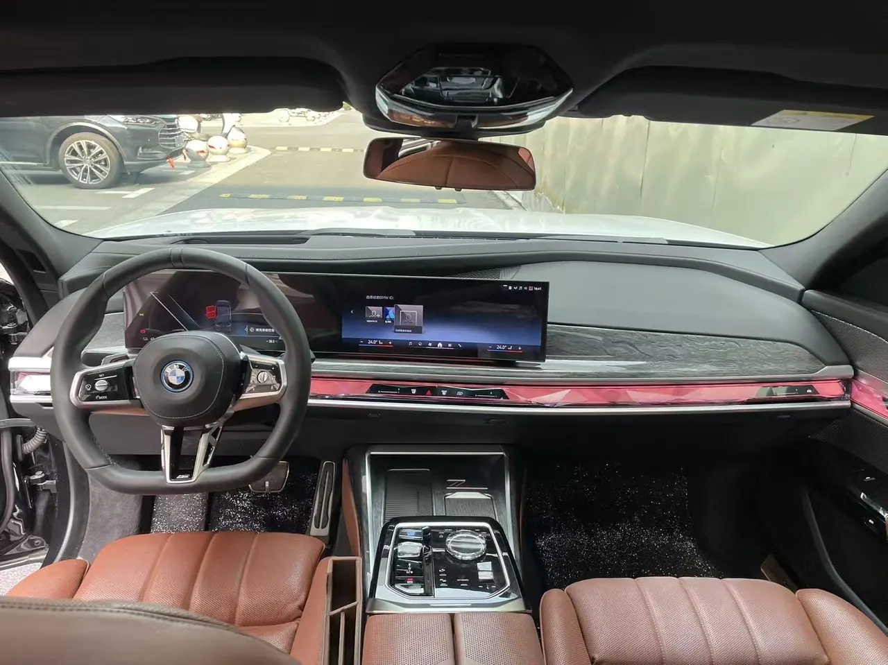 BMW i7 (Imported) 2023 i7 eDrive50L Enjoy M Sports Suit Automatic Gear 2