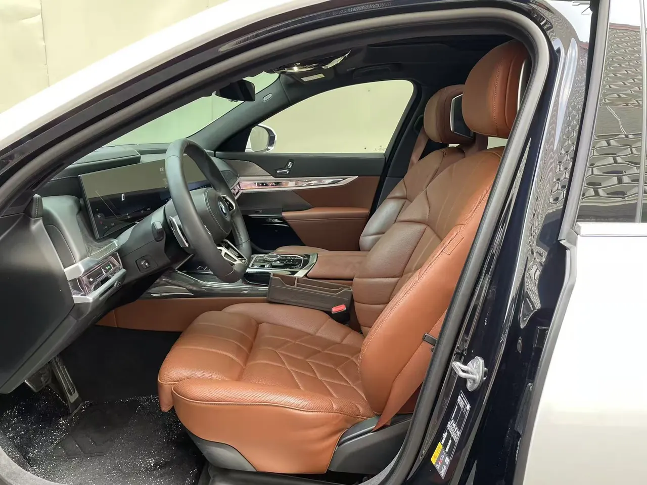 BMW i7 (Imported) 2023 i7 eDrive50L Enjoy M Sports Suit Automatic Gear 8