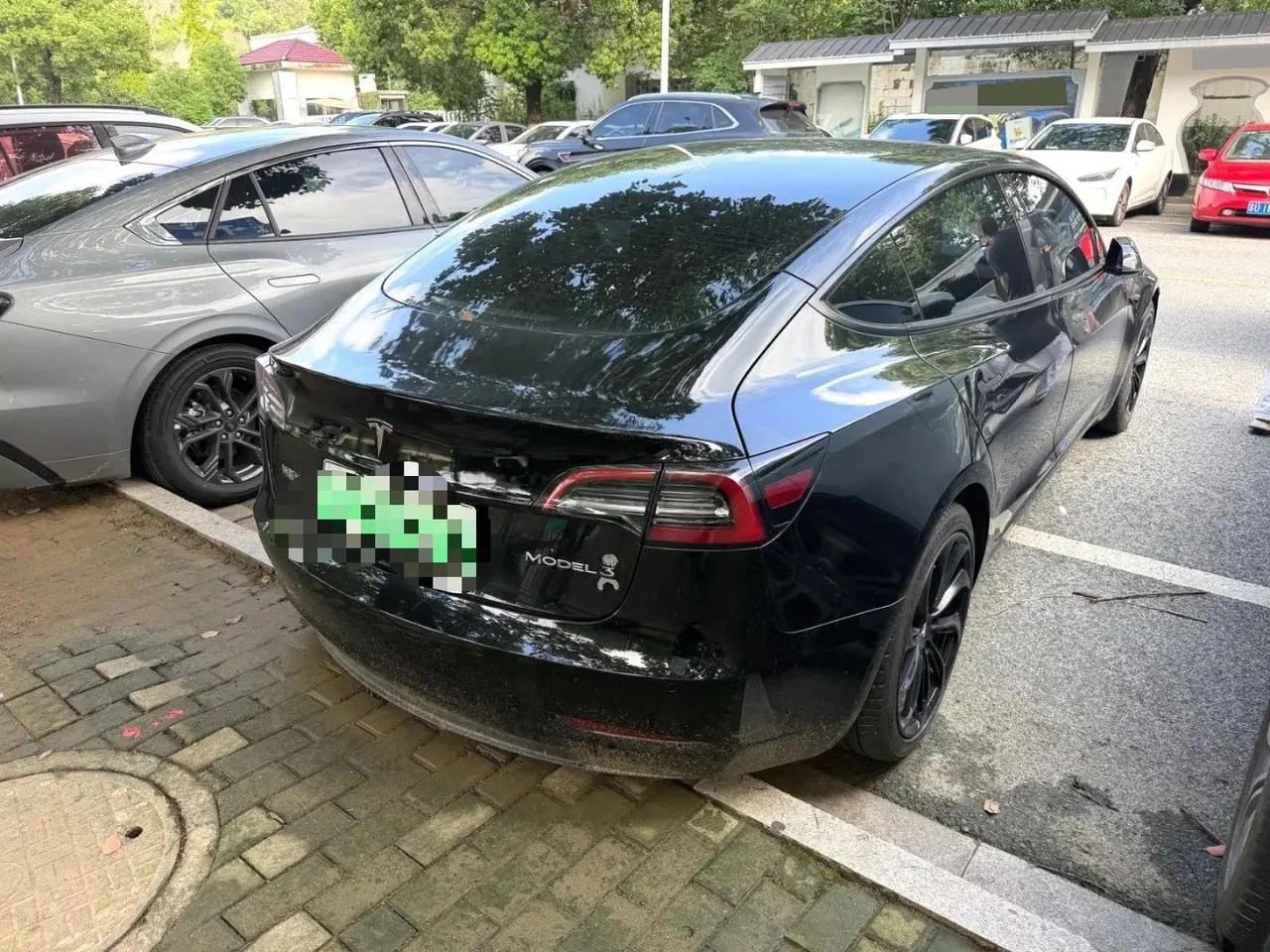 Tesla 2022 Model 3 rear-wheel drive version of automatic transmission 4
